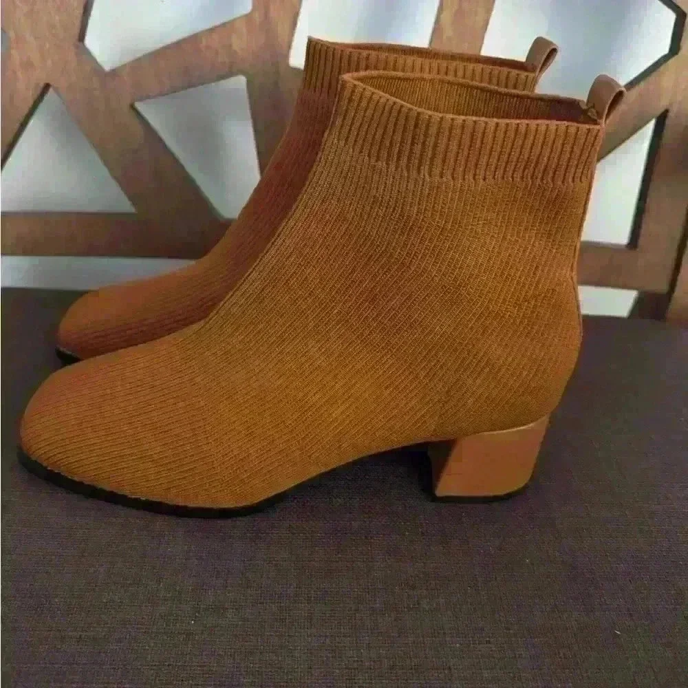 TIJN Libby Sock Boot Women's in Brown New with out box